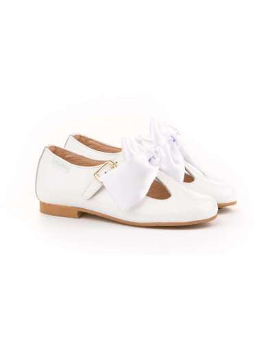 Angelitos Patent Ballerina Shoe With Satin Bow - White